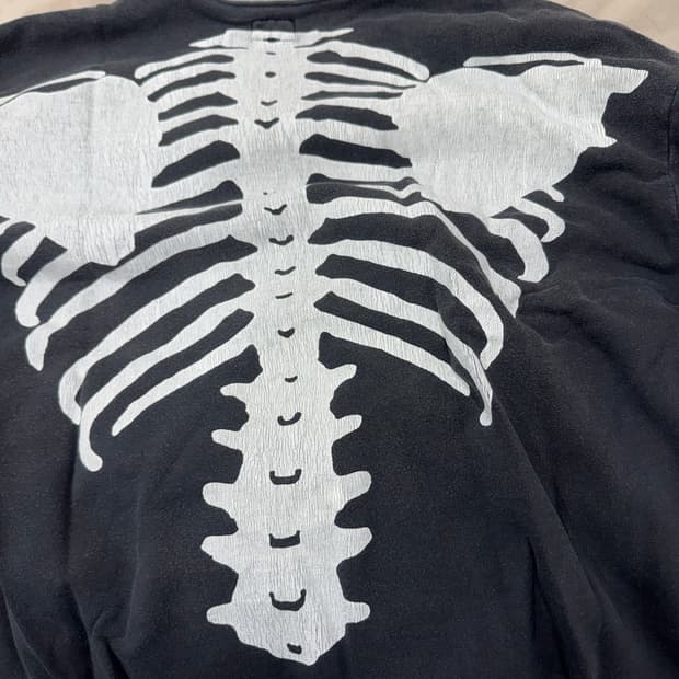 캐피탈 투톤 빅플리스 맨투맨