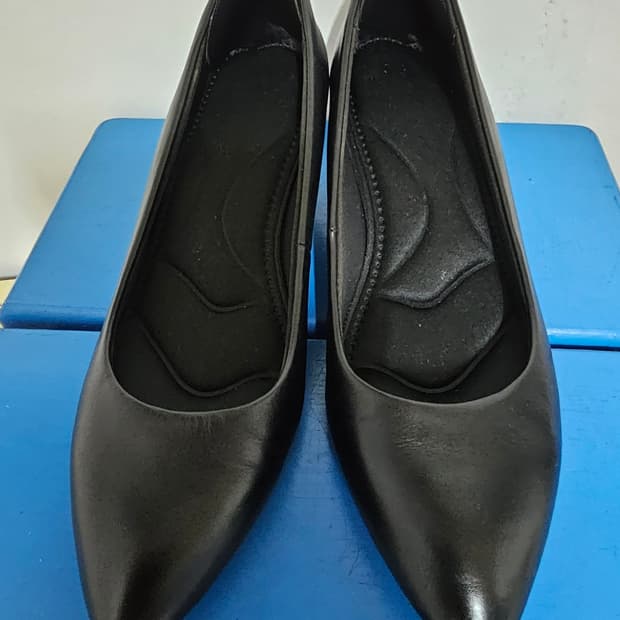 락포트 ROCKPORT 스틸레토 블랙 미드힐 235 상태굿