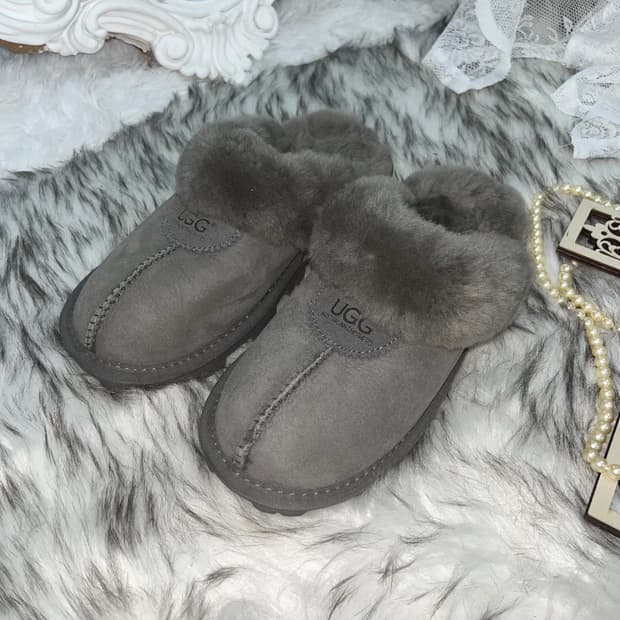 어그 그레이 퍼 클로그