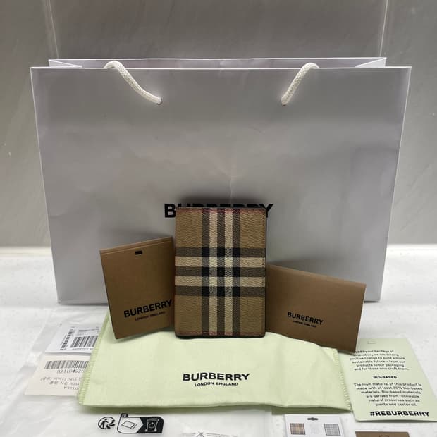 [정품] 버버리 체크 플랩 지갑