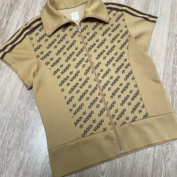 아디다스 땅콩 브라운 반팔 져지