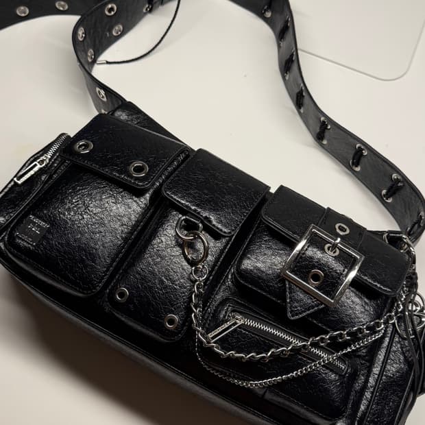 블랙퍼플 포트리스 백+리본끈+키링포함+더스트백+완충종이까지 포함