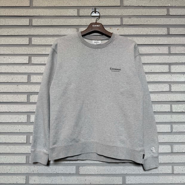 커버낫 슬림핏 그레이 컬러 맨투맨 