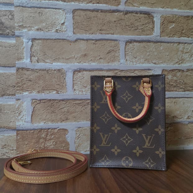 루이비통 모노그램 쁘띠 삭플라