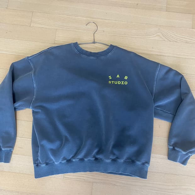 아이앱 스튜디오 피그먼트 맨투맨