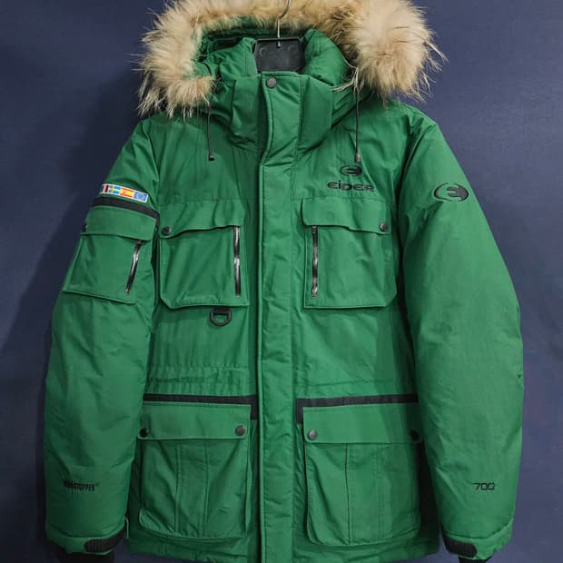 아이더 700필 윈드스토퍼 다크그린 남성100~105구스다운 대장급패딩 