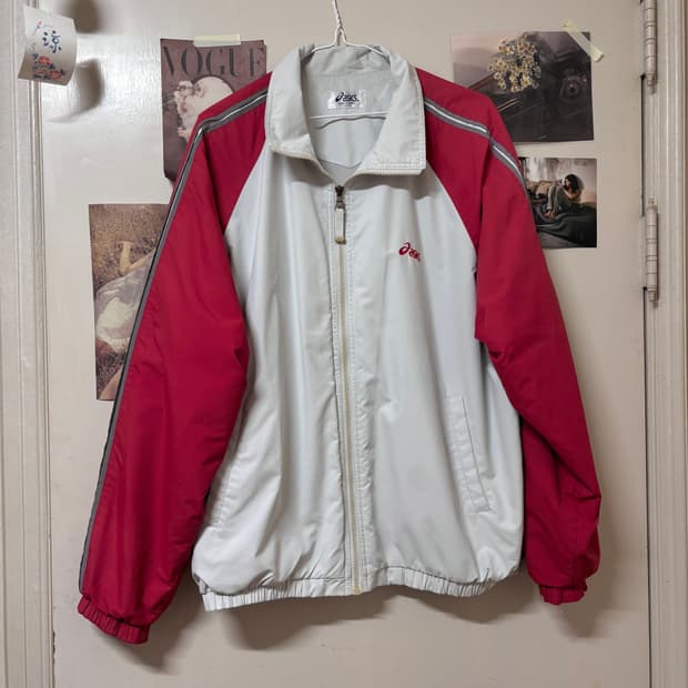 아식스 바람막이 105