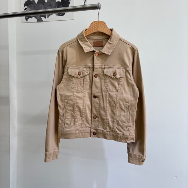 EARTH MUSIC & ECOLOGY 자켓