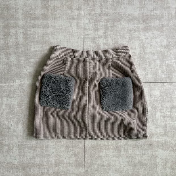 corduroy fur pocket skirt