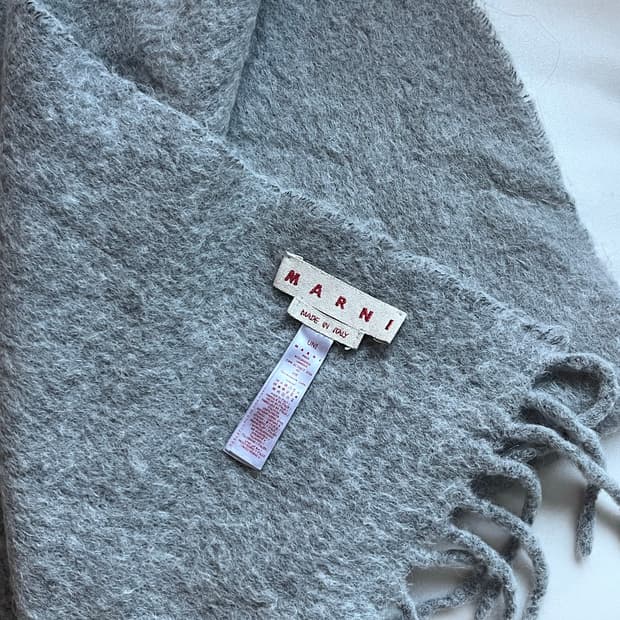 마르니 머플러 그레이