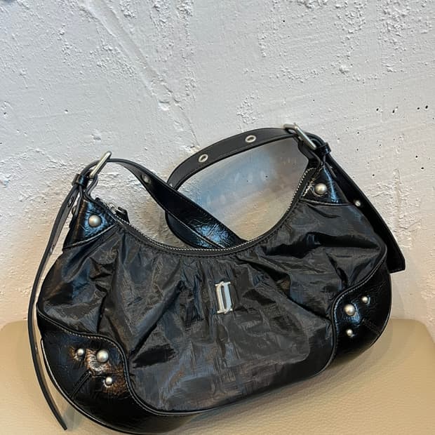 제이에스티나 호보 숄더백