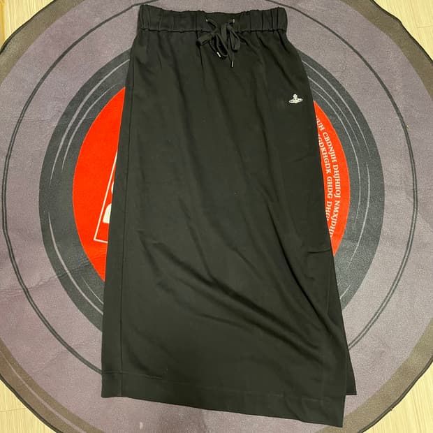 비비안웨스트우드 롱 스커트