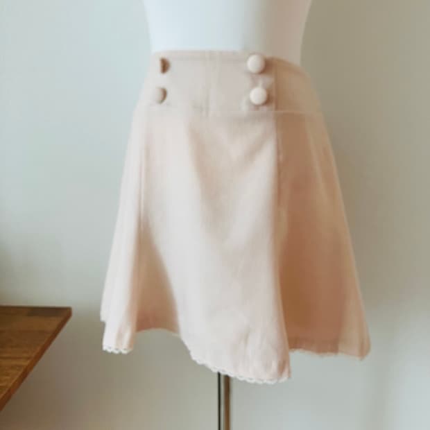 딸기우유 울혼방 A라인 리본스커트 히메갸루 데이트룩