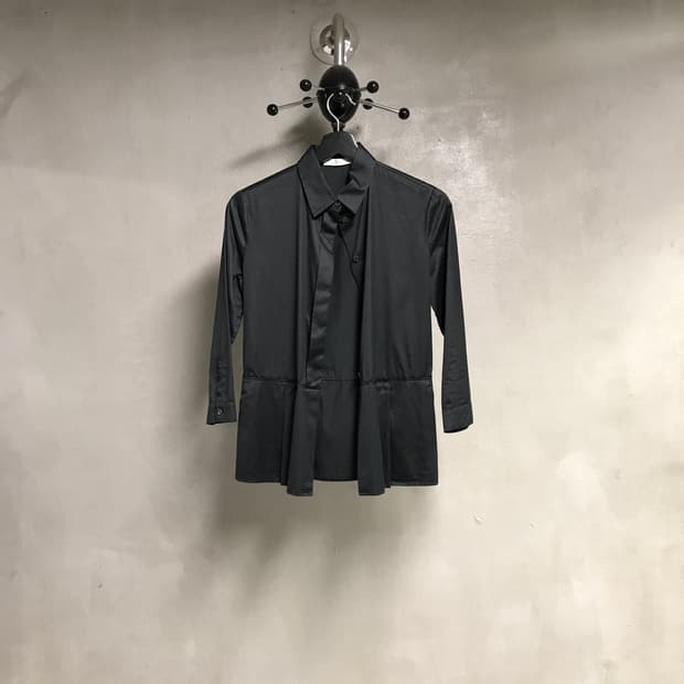 프라다 블랙 셔츠 38(W)