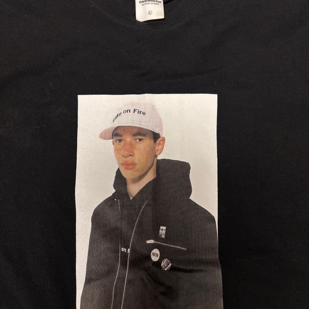 디스이즈네버댓 10주년 반팔티셔츠 L