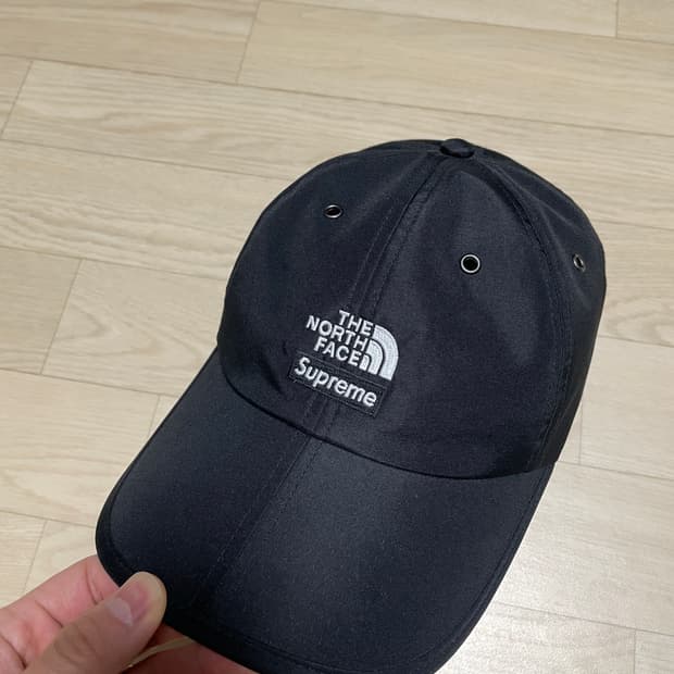 슈프림 노스페이스 볼캡 블랙