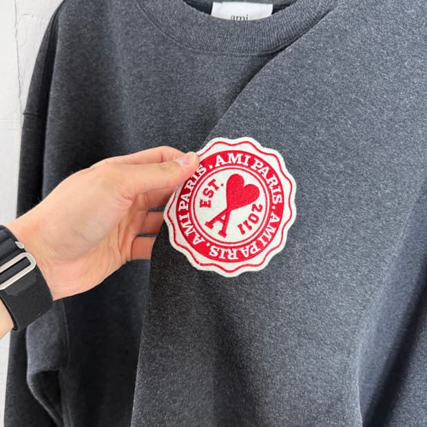 아미 ami 아미맨투맨 스웻셔츠 맨투맨