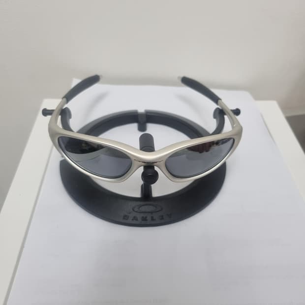 오클리 미뉴트 1.0 gen2 실버 