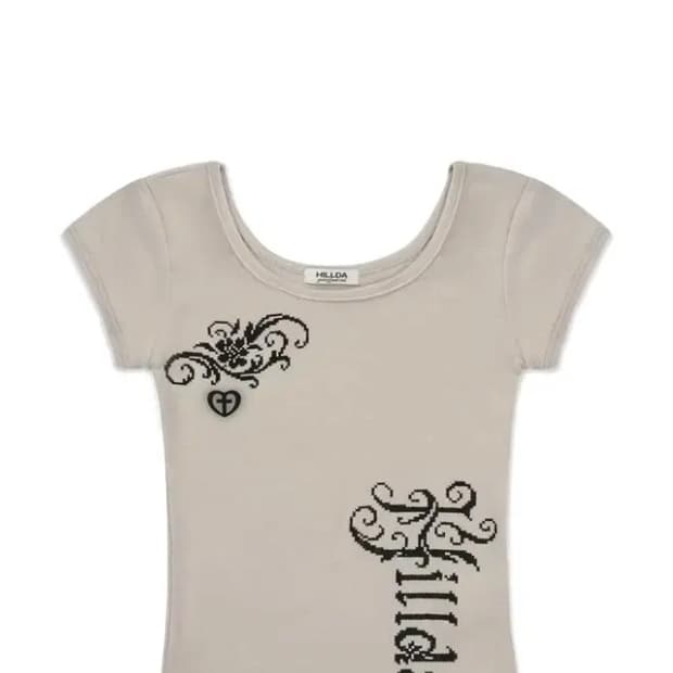 힐다 러스트 슬림 티 