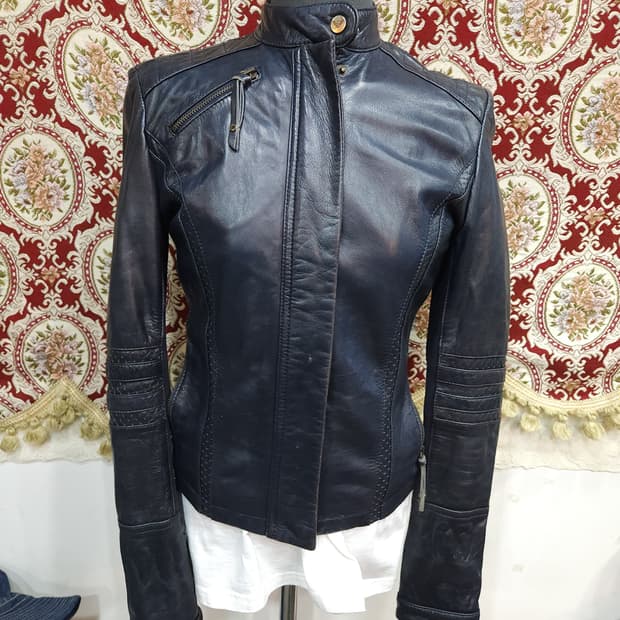 알마니진스 양가죽 슬림 자켓

