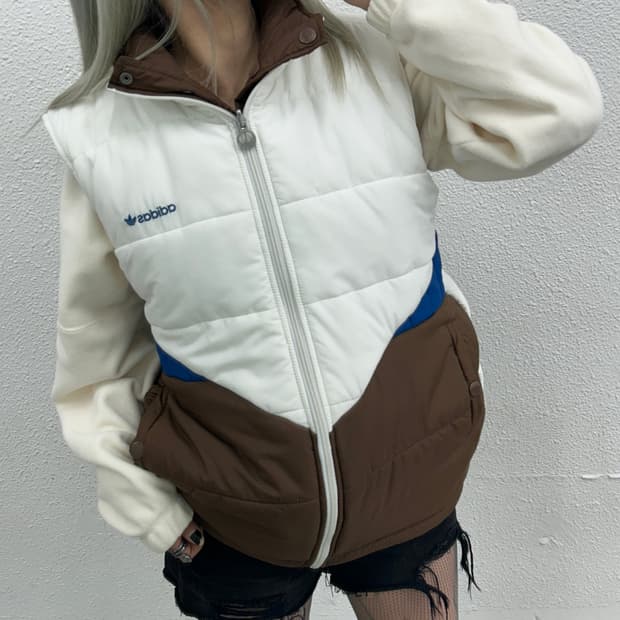 아디다스 브라운 배색 리버시블 조끼패딩 110