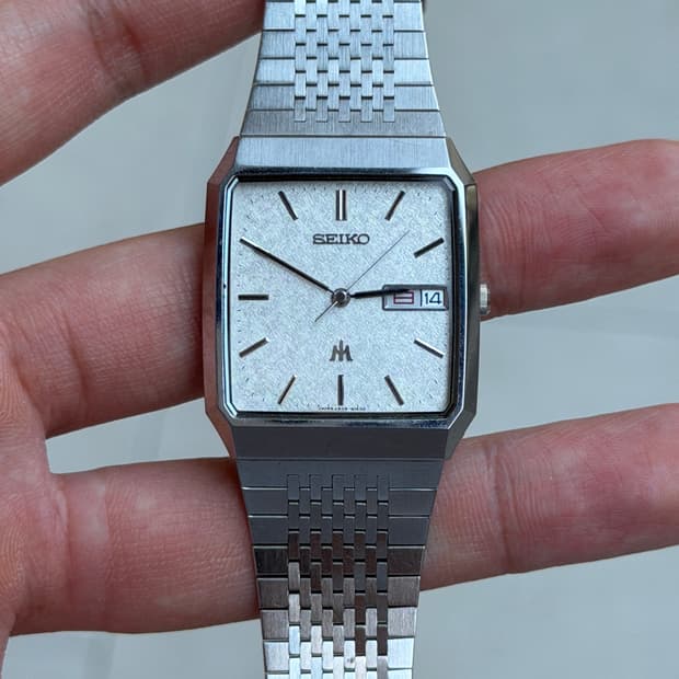 SEIKO quartz majesta