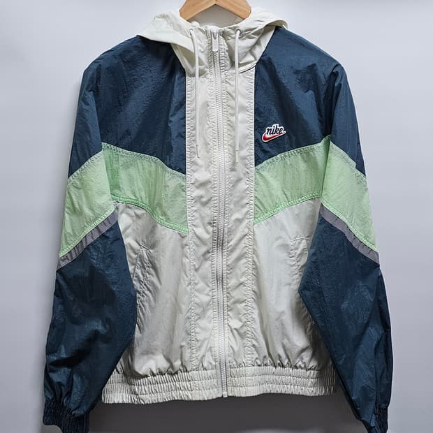 나이키 헤리티지 바람막이 S 90