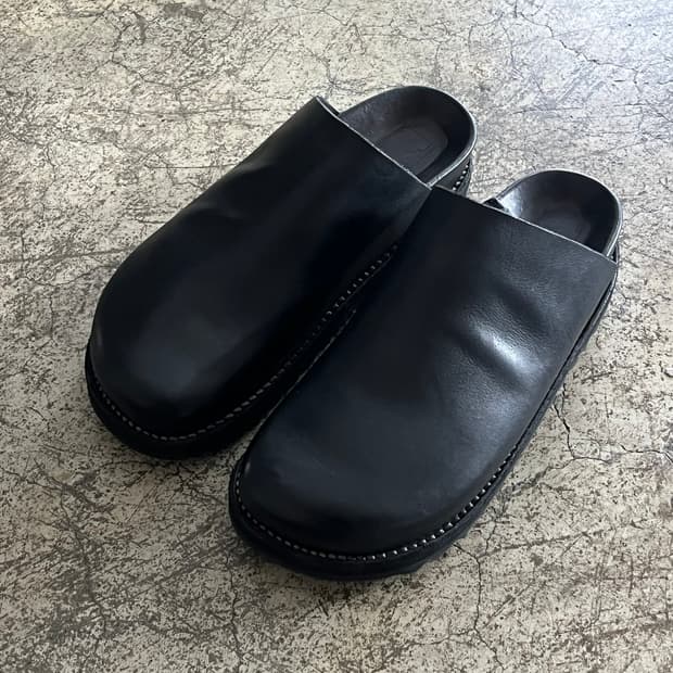 구이디 슬립온 [42]