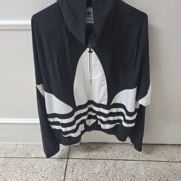 아디다스 바람막이 XXL