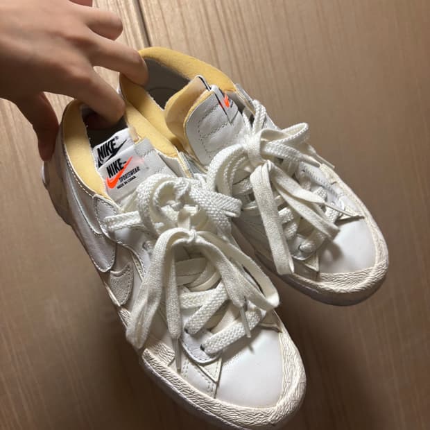 나이키x사카이 블레이저 로우 화이트 235