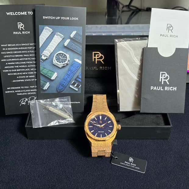 폴리치 스타더스트 프로스티드
쿼츠 시계