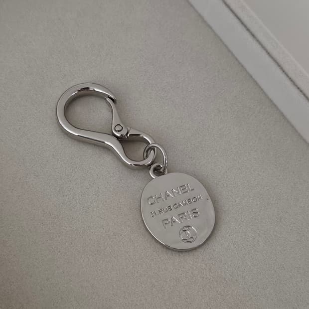 샤넬 빈티지 업사이클링 키링 a07