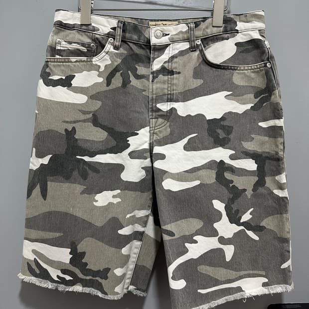 Stussy camo bigol jean