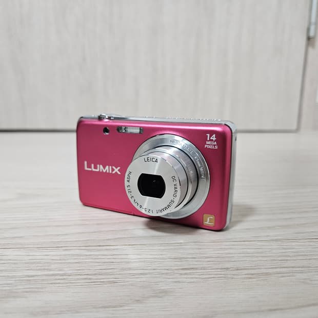 파나소닉 루믹스 DMC-FH6 핫핑크색 Panasonic
