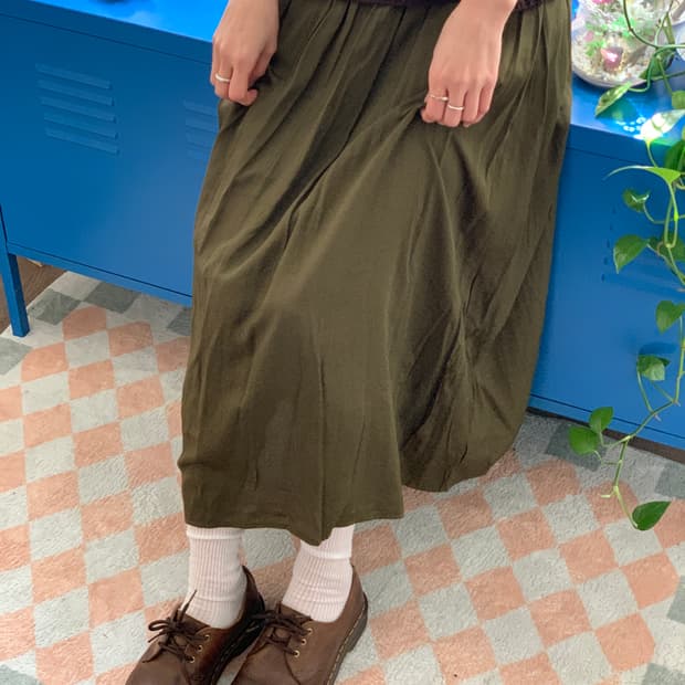 카키 롱 스커트