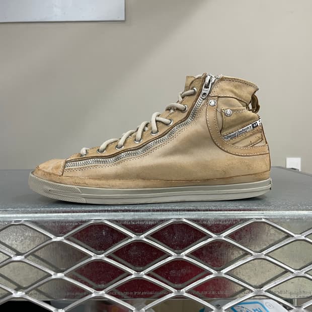 디젤 하이탑 스니커즈 베이지 270