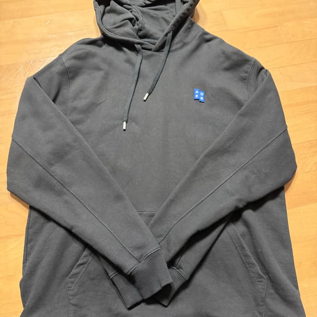 아더에러 시그니피컨트 TRS/BL 태그 후드 01 블랙