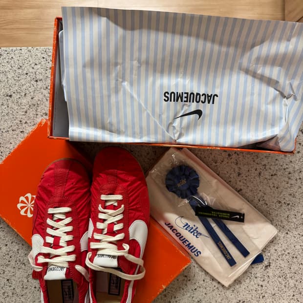 나이지 자크뮈스 문슈즈 레드 M295