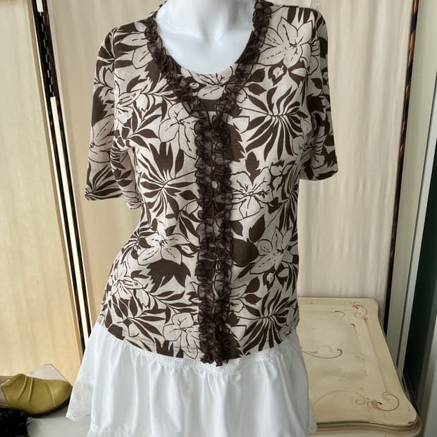 flower pattern lace oriental blouse