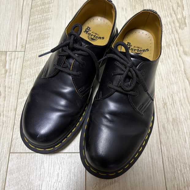 닥터마틴 1461 3홀 스무스 250