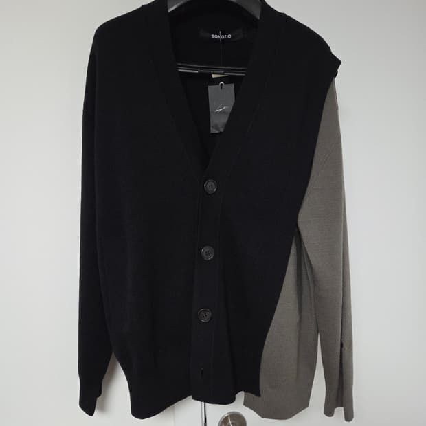 [새상품] 송지오 컬렉션 레이어드 반반 하프 가디건 46(105)