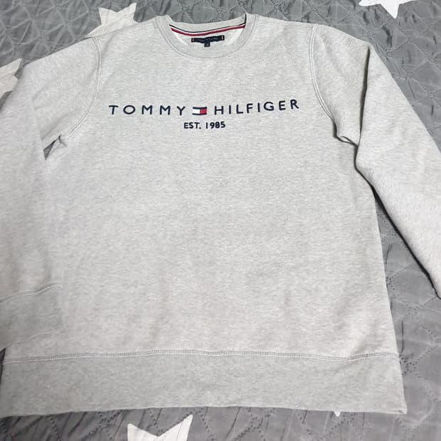 타미힐피거 레터링 로고 기모맨투맨 그레이 (S)
