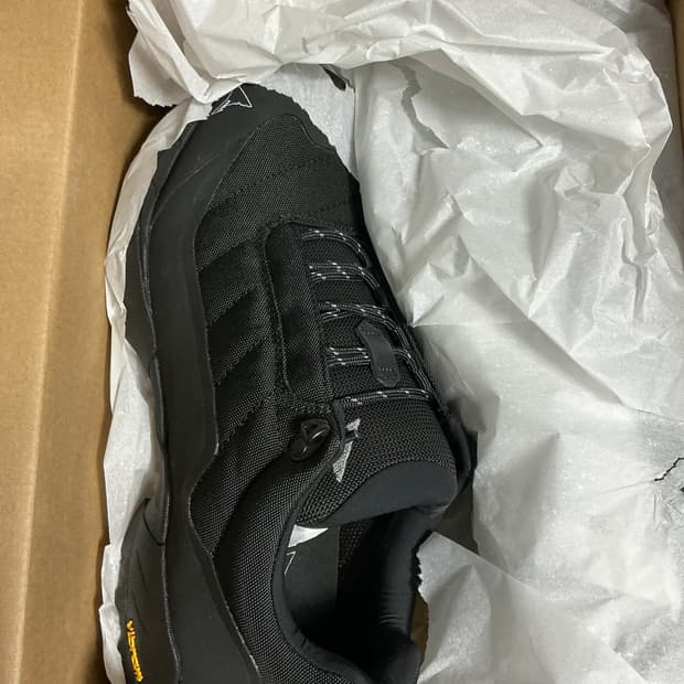 로아 하이킹 카타리나 블랙 EU43.5 (280)