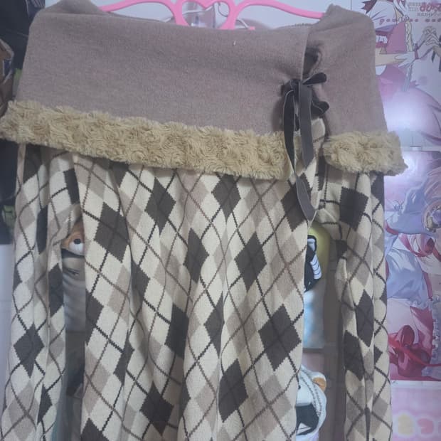 엑시즈팜 오프숄더 니트