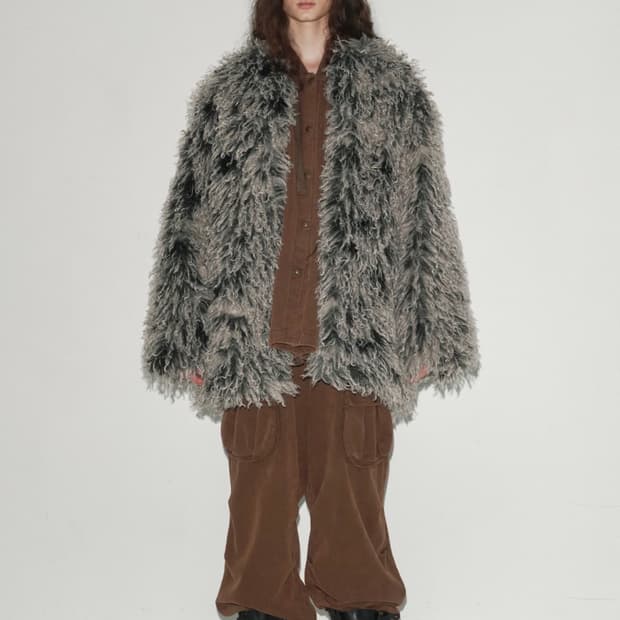 SEO CURLY FAUX FUR COAT 에스이오