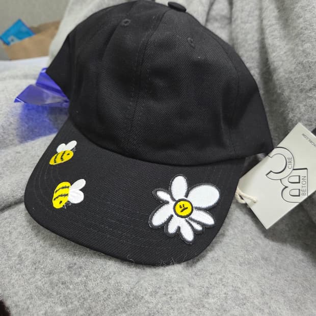 준야와타나베 꿀벌 모자