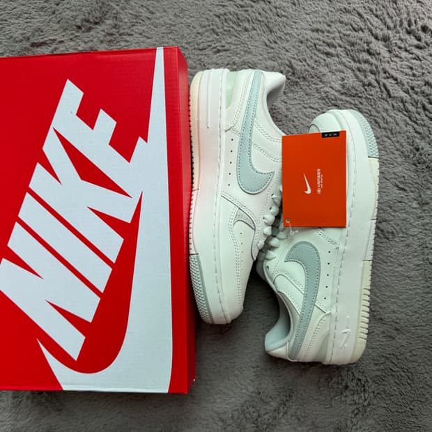 (W) 나이키 감마 포스 화이트 라이트 본 230 새상품