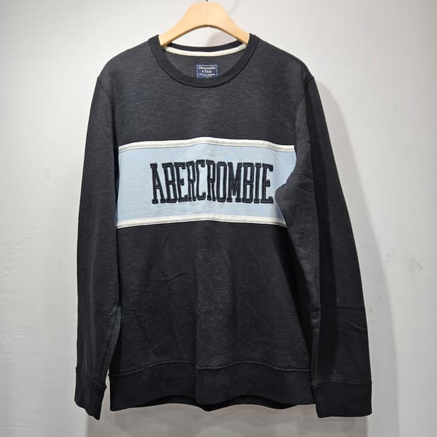 아베크롬비 블랙 로고 맨투맨 기모 티셔츠 M