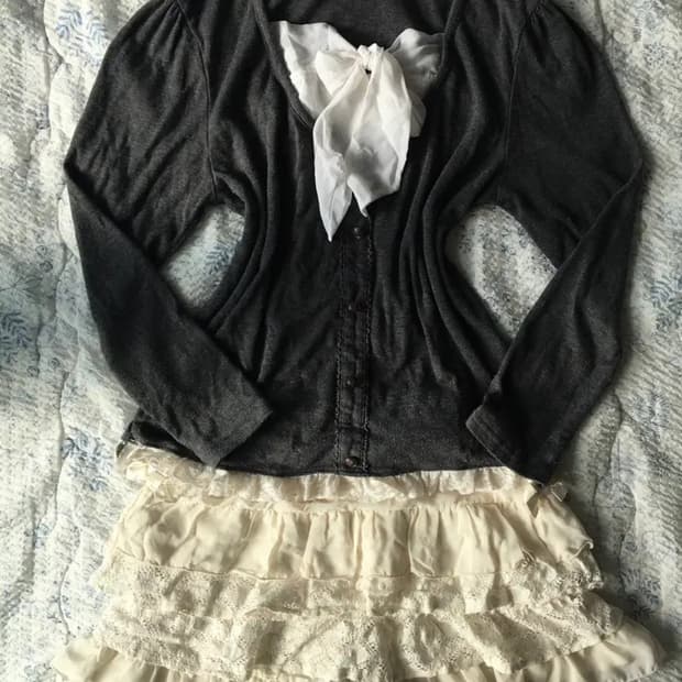 공겜여주깔 로걀탑 리본 레이스 큐롯 셋업