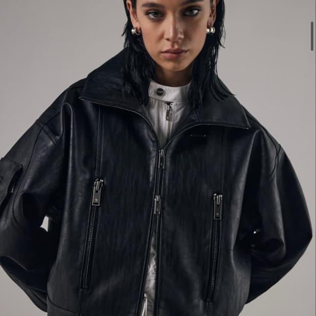 트리밍버드 하이넥 레더자켓